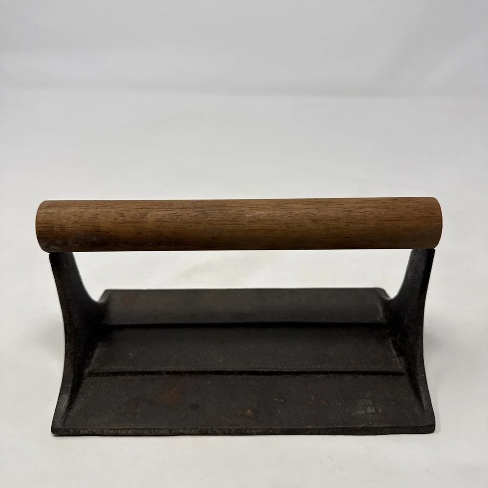 Vintage Cast Iron Bacon Press with Wood Handle & Pig Design 7